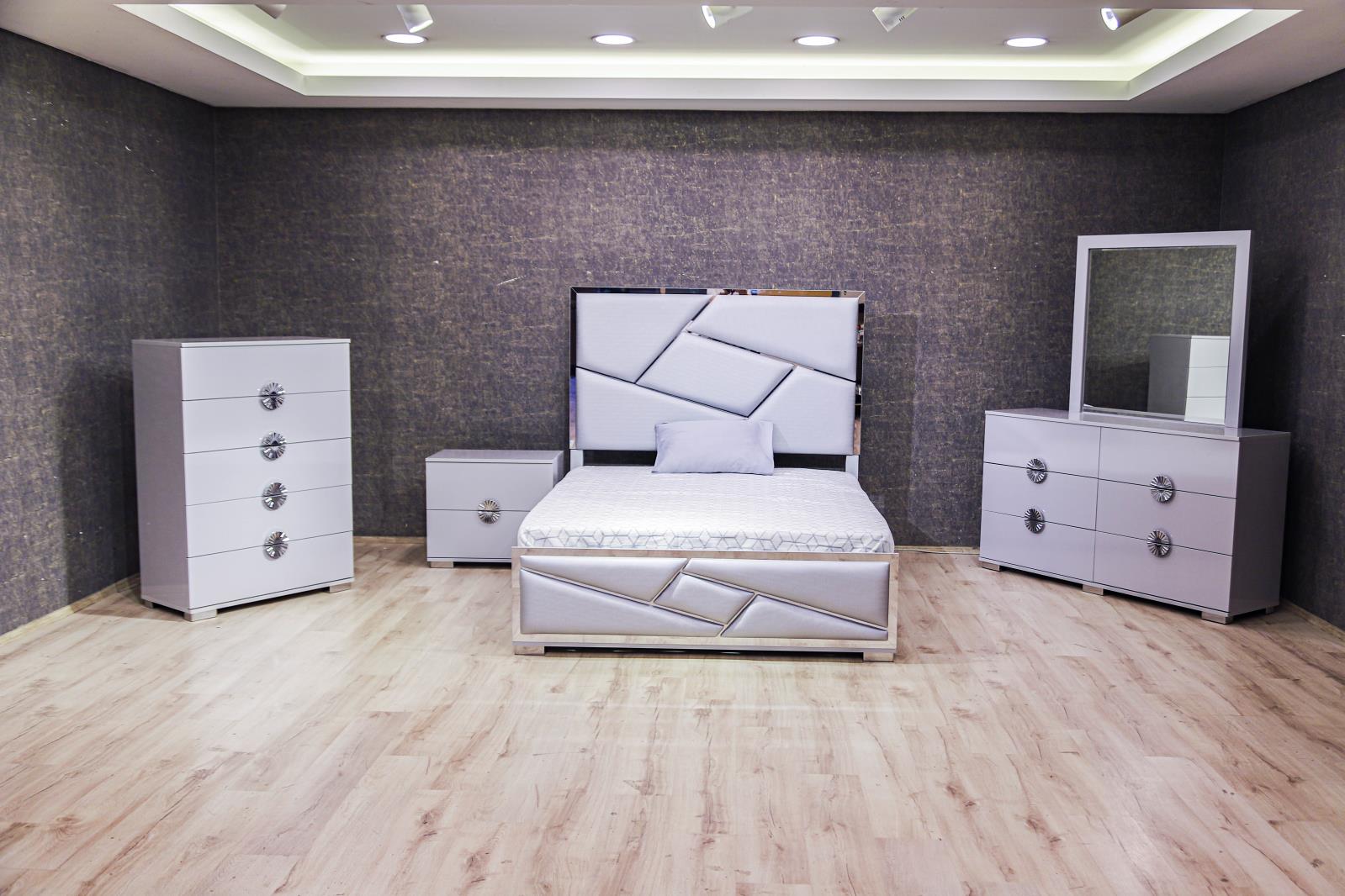 Avalon Gray Queen Bed, Dresser & Mirror