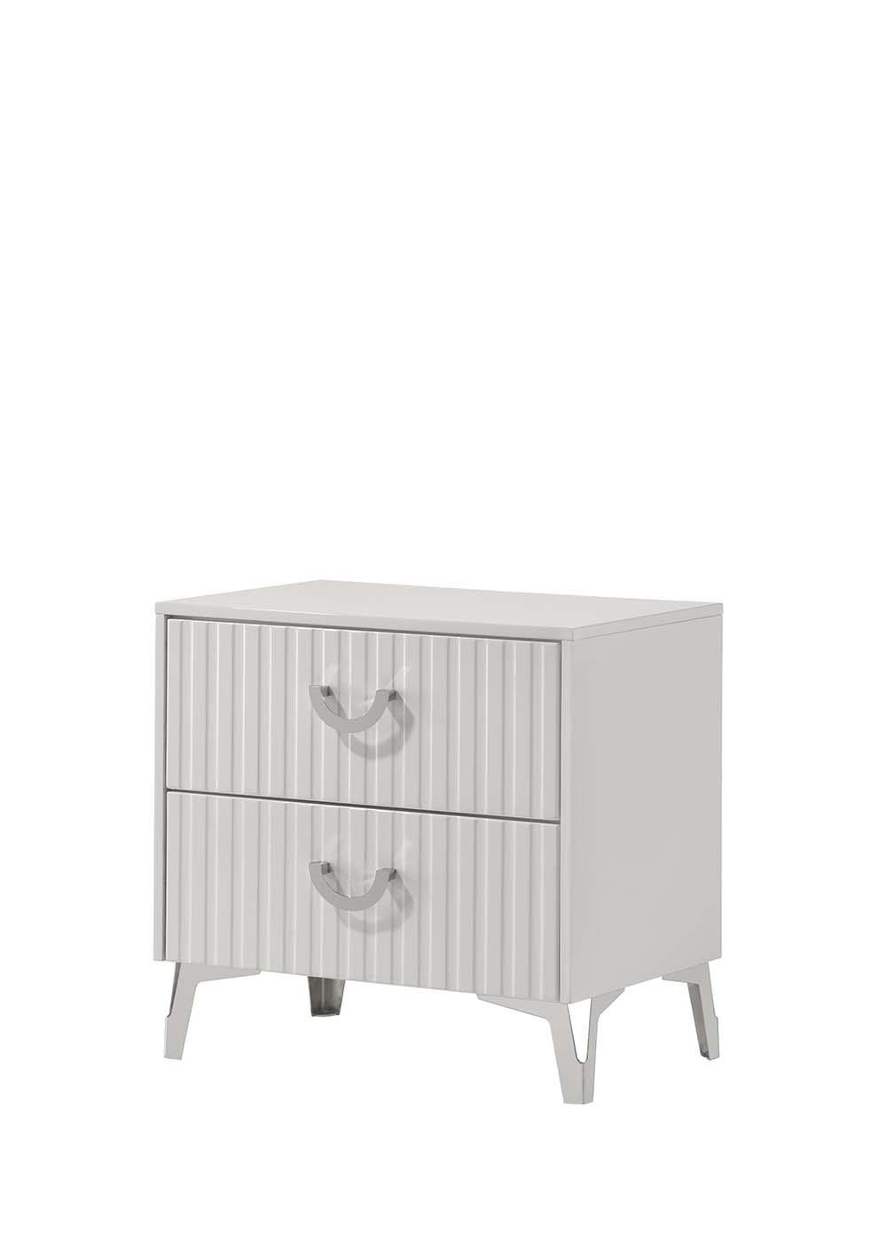 Zane White Queen Bed, Dresser, Mirror & Nightstand — view 5