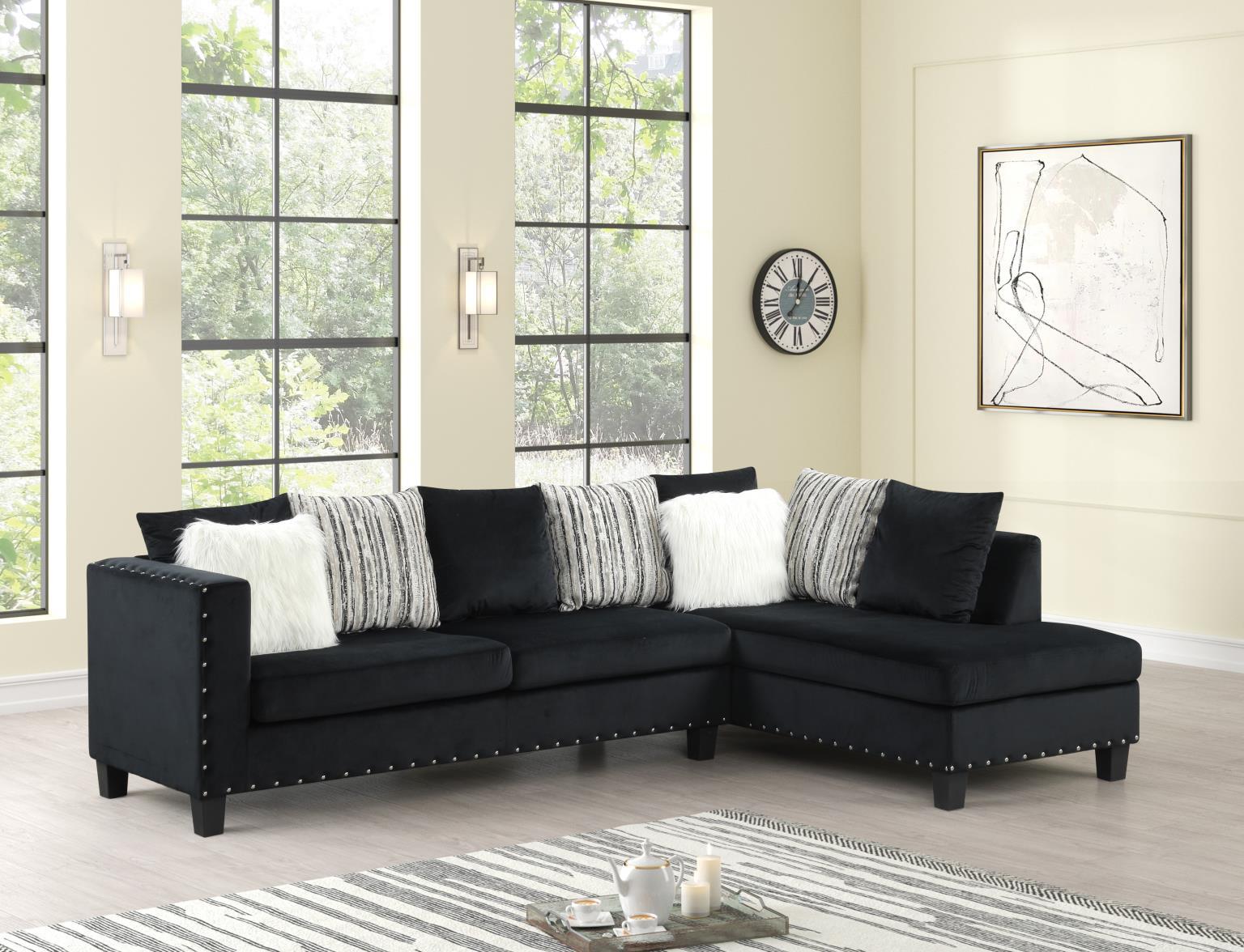 Lacasa 2-Piece Black Sectional