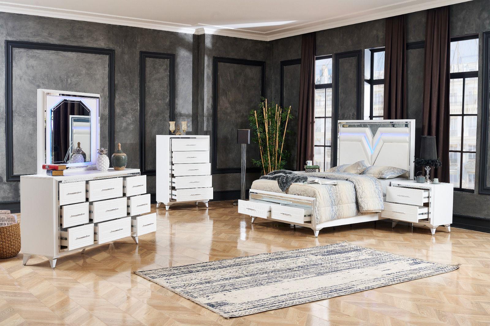 Killarny White 2-Drawer Nightstand