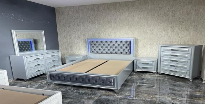 Nelson Light Gray Queen Bed, Dresser, Mirror & Nightstand