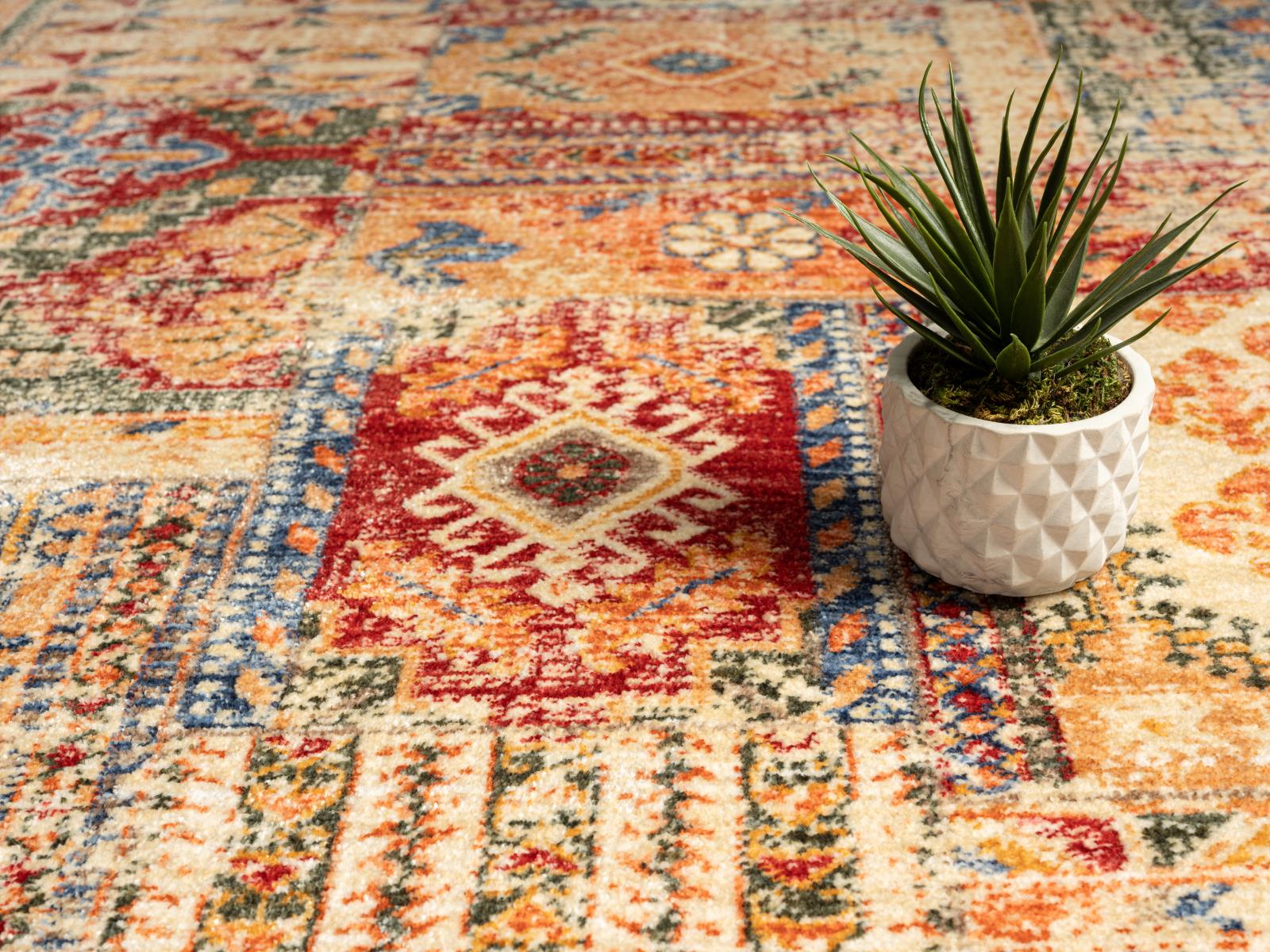 Heriz HZ01 Beige Area Rug — view 6