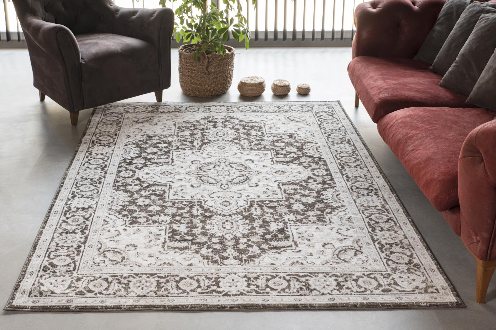 Trendy TRD04 Black Area Rug — view 3