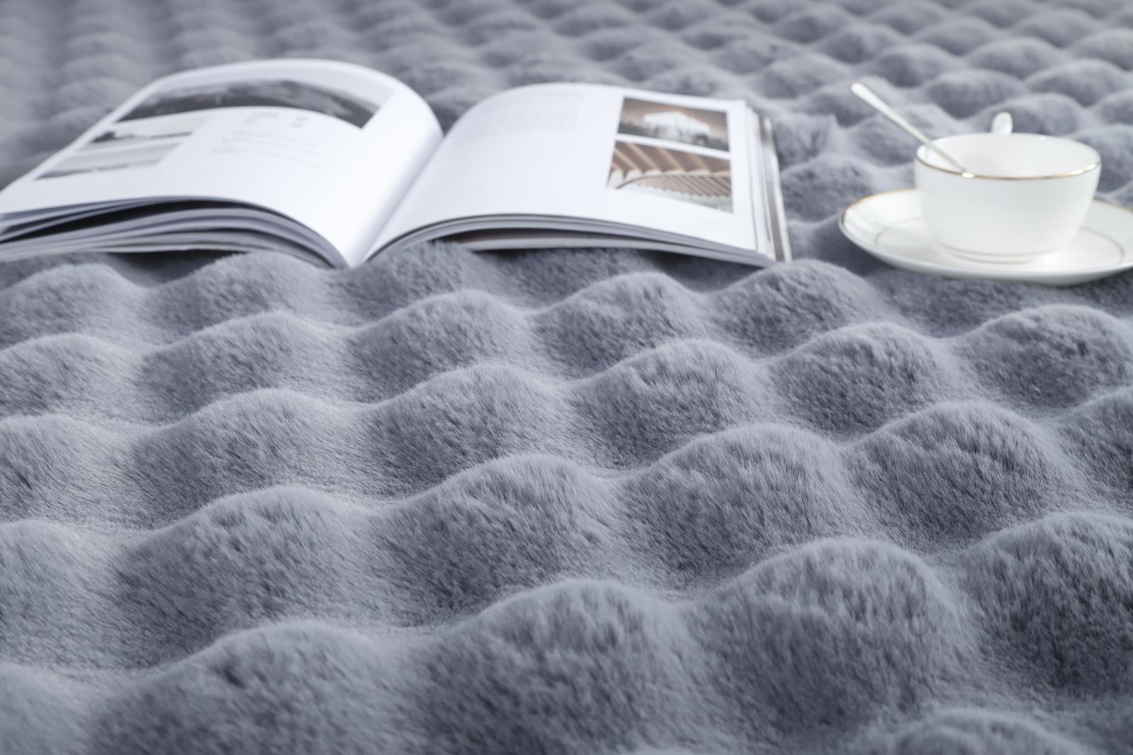 Valencia Fur VF01 Gray Shag Rug — view 3