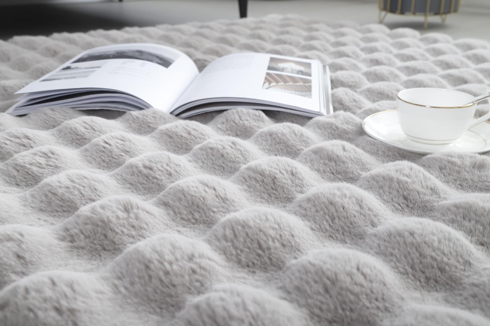 Valencia Fur VF02 Cream Shag Rug — view 4