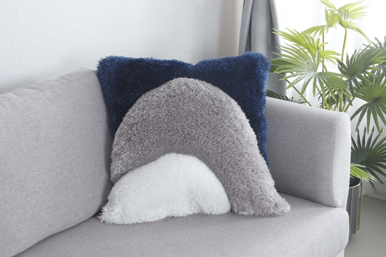 Mateos MS07P Gray Accent Pillow — view 5