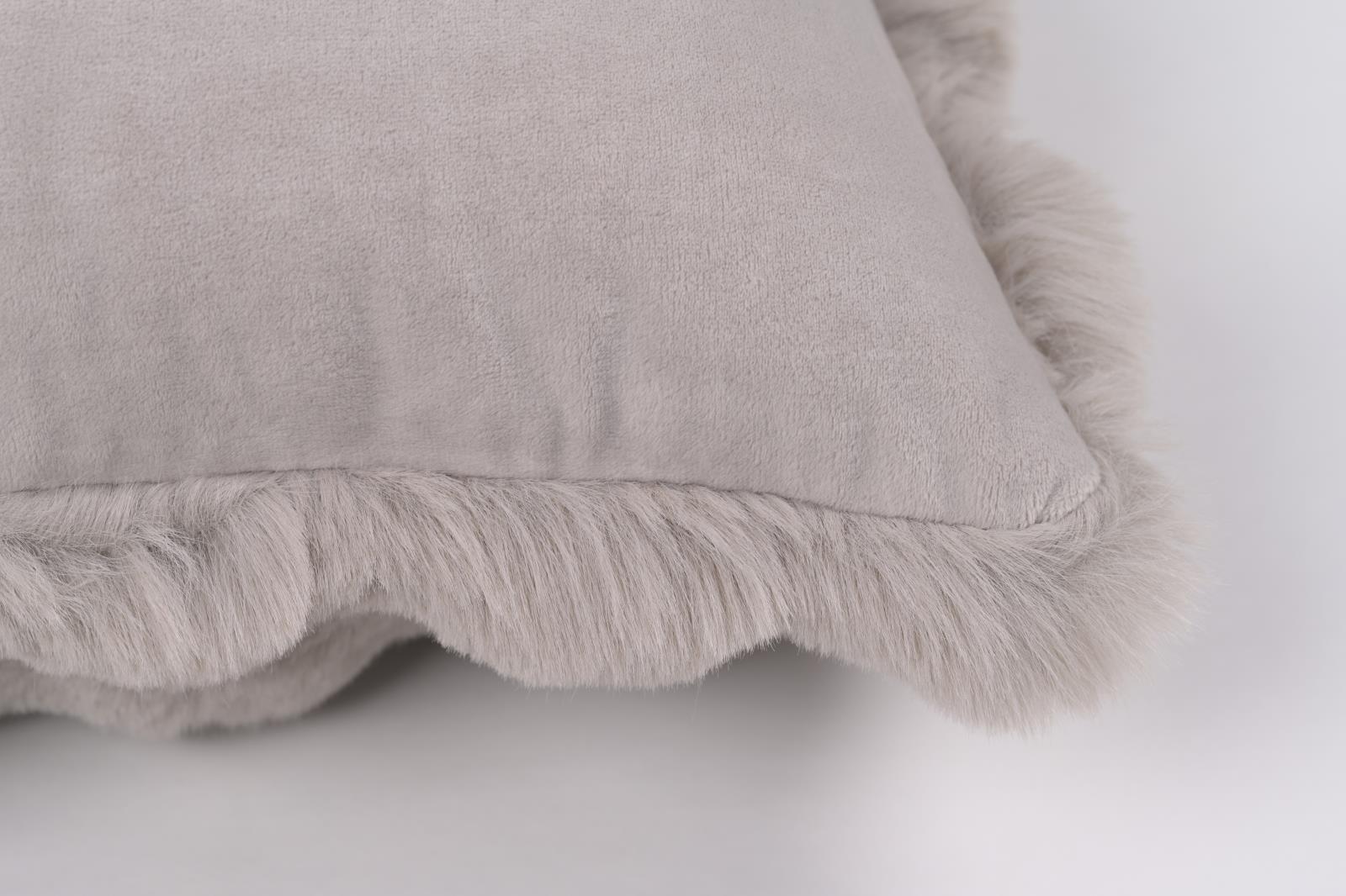 Valencia Fur VF02P Cream Accent Pillow — view 4