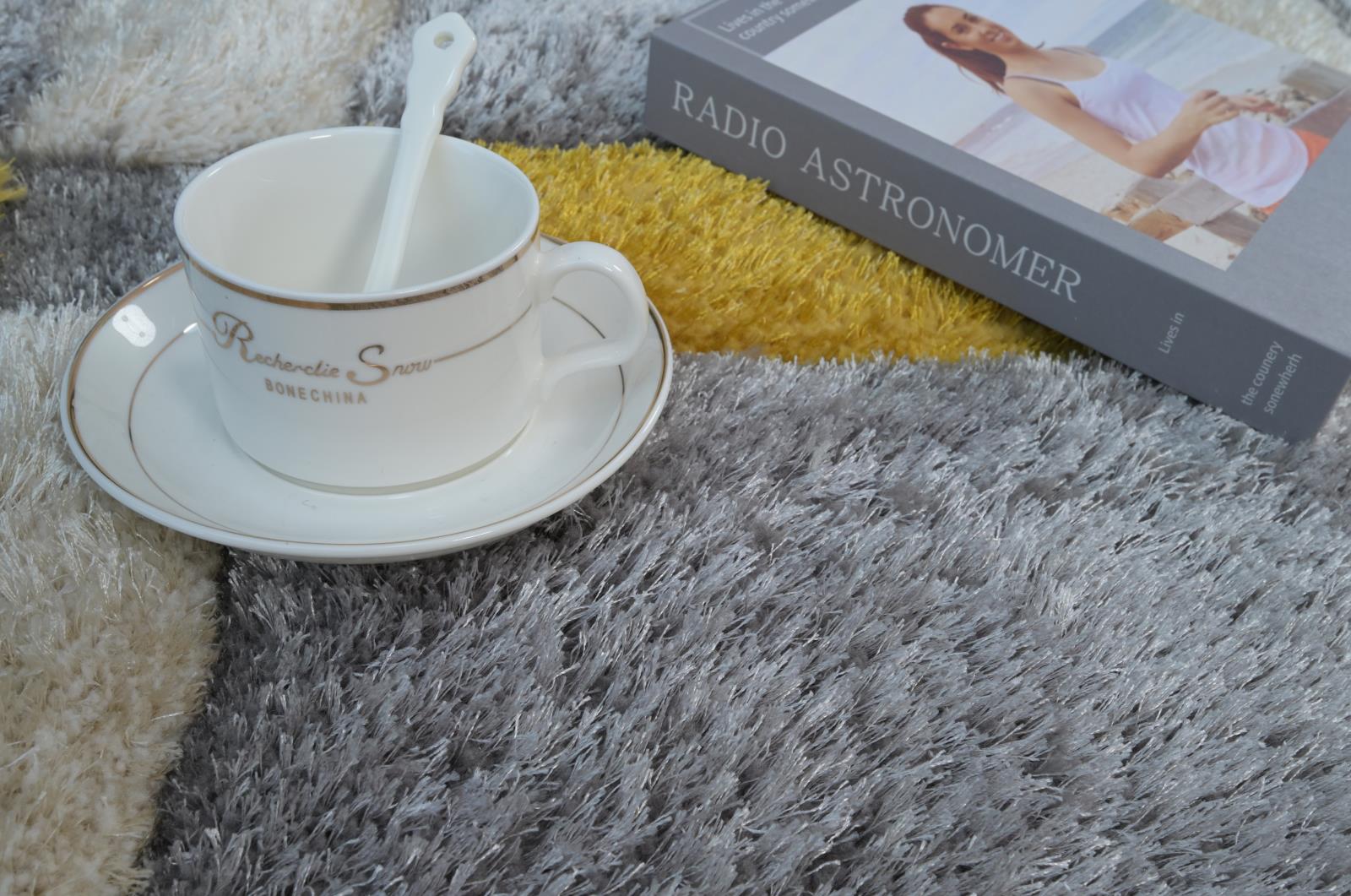 Mateos MS18 Gray Shag Rug — view 8