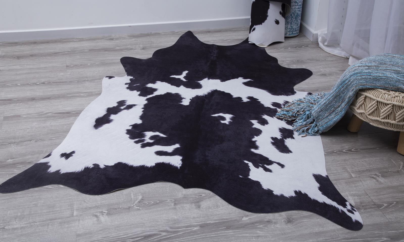 Rio RI06 Black Area Rug — view 7