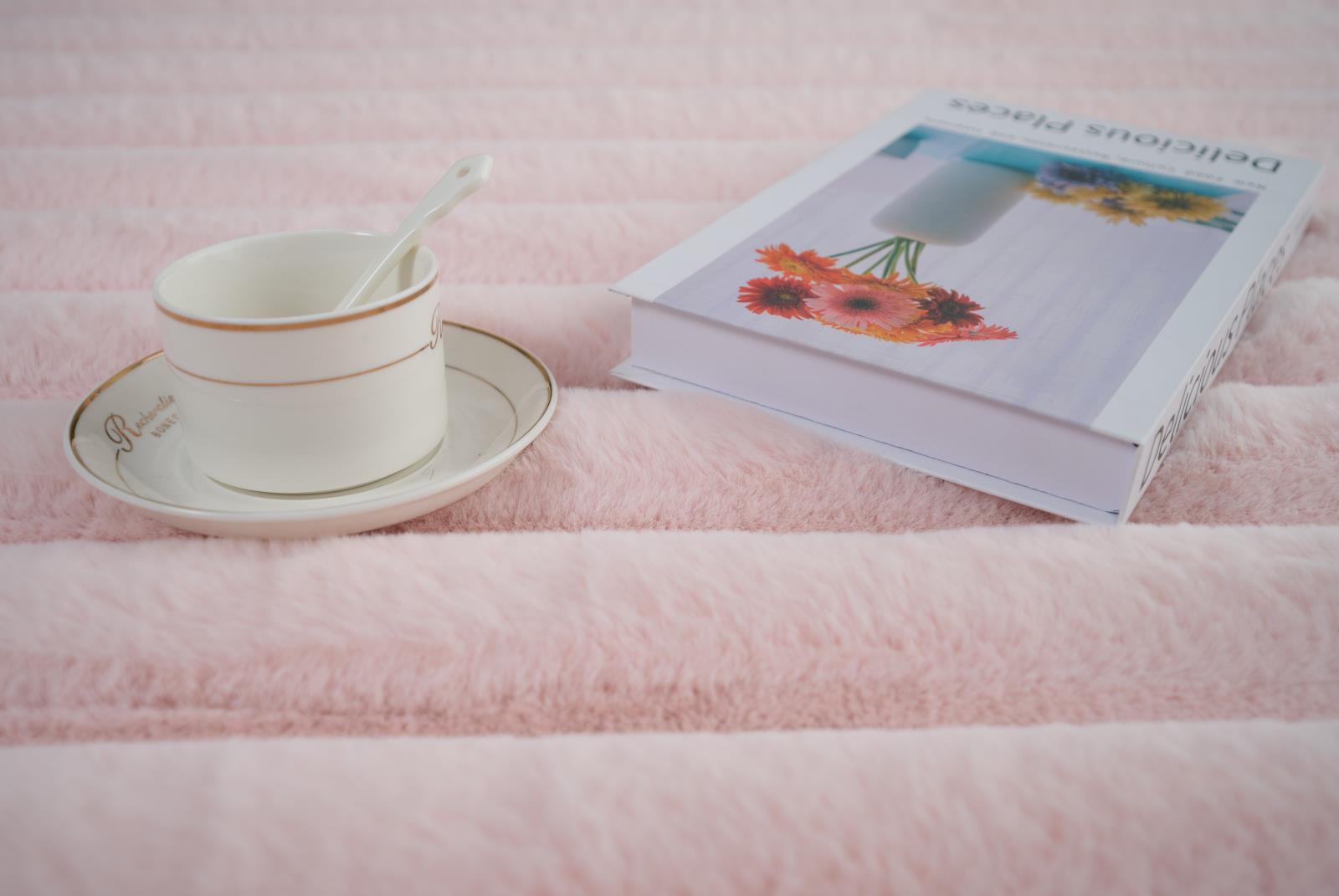Madrid MD05 Pink Shag Rug — view 9