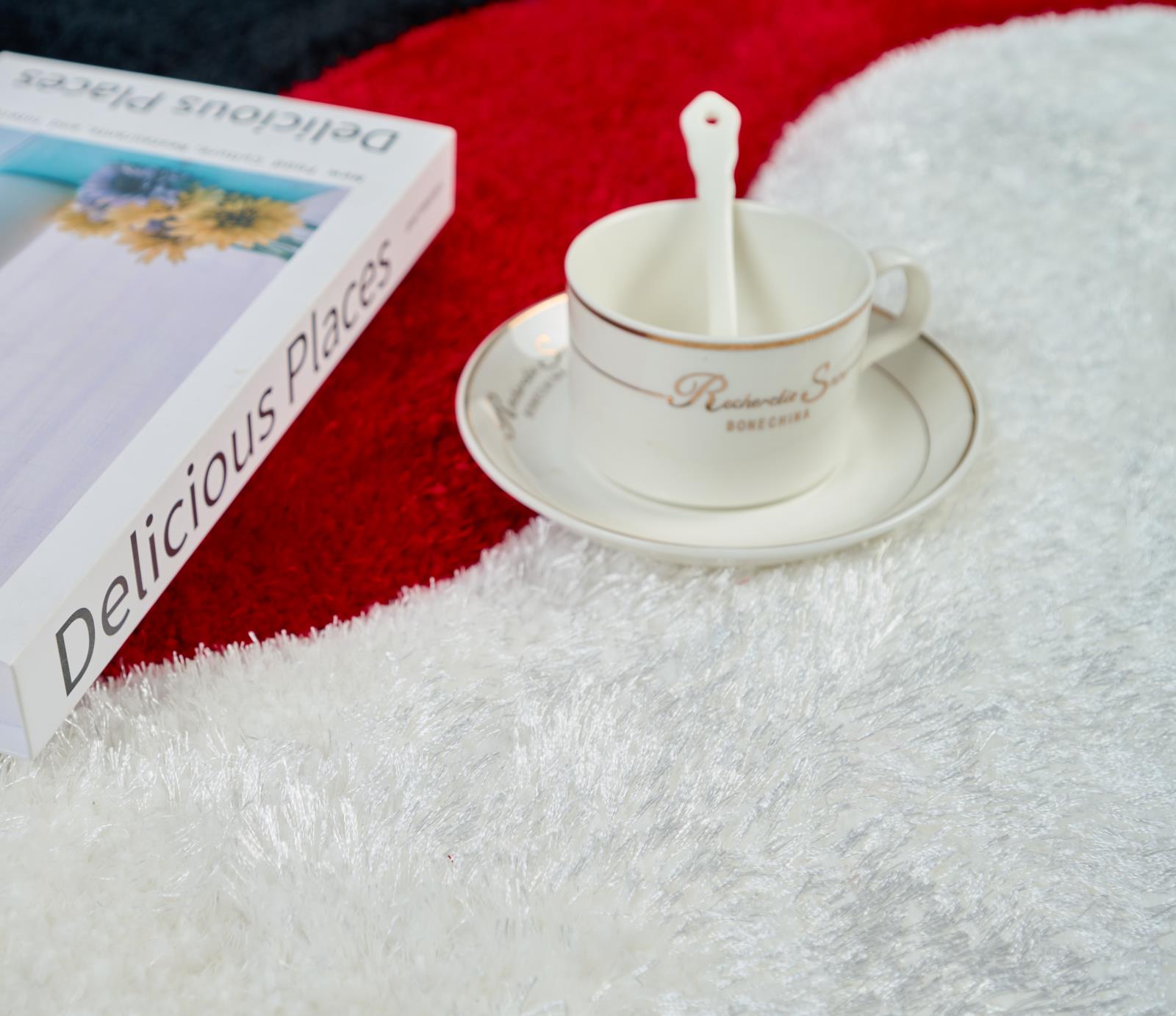 Mateos MS71 Red Shag Rug — view 10