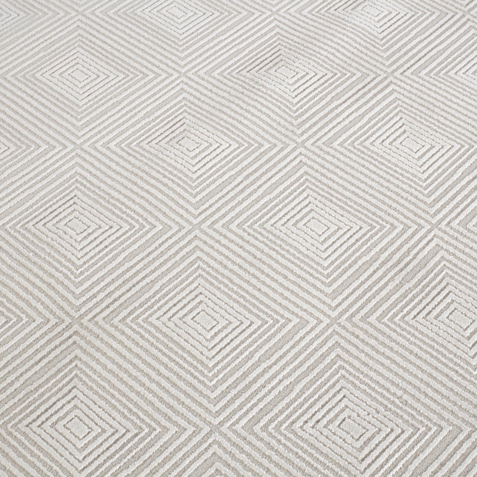 Omari OM16 Ivory Area Rug — view 4