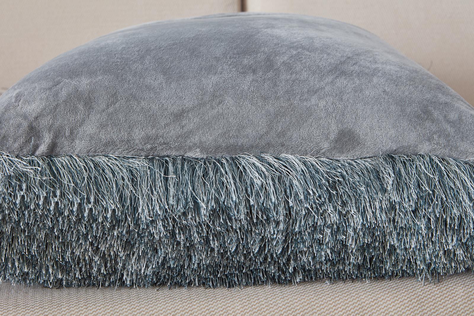 Urban URP02 Gray Accent Pillow — view 3