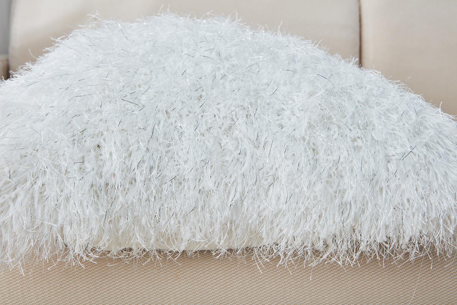 Manhattan MHP02 White Accent Pillow — view 5