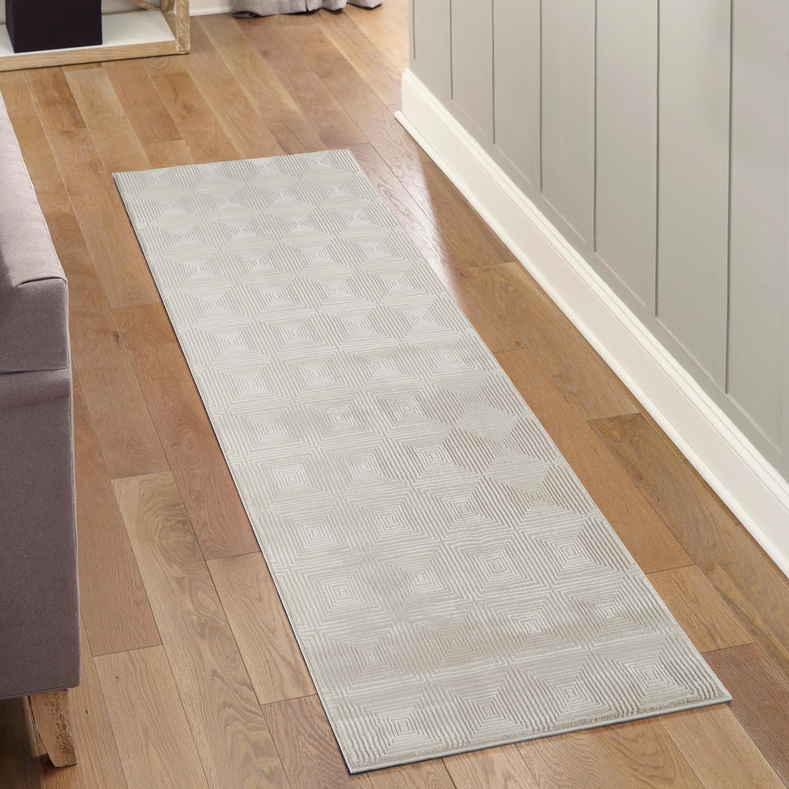 Omari OM16 Ivory Area Rug — view 9