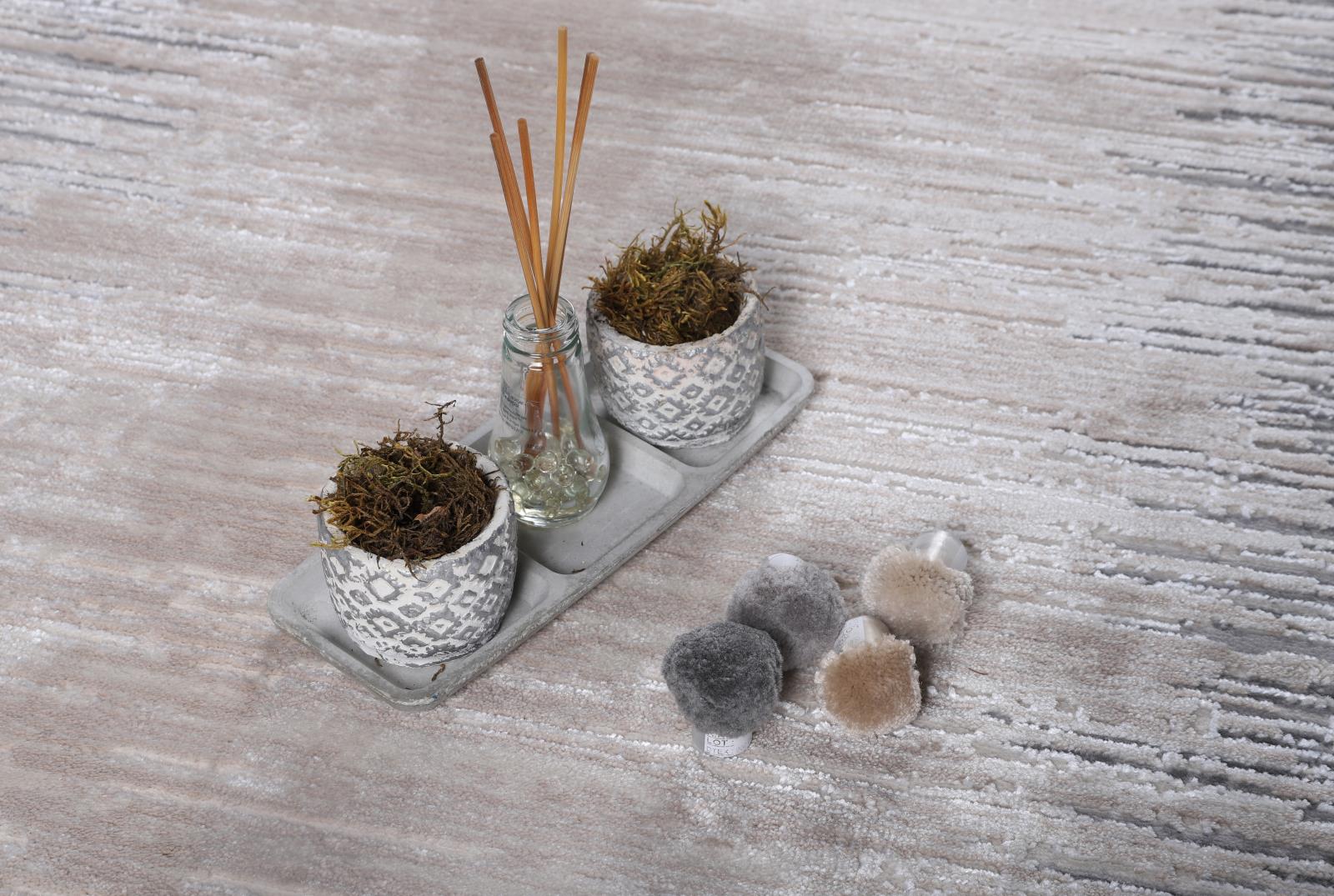 Ray RA03 Cream Area Rug — view 8