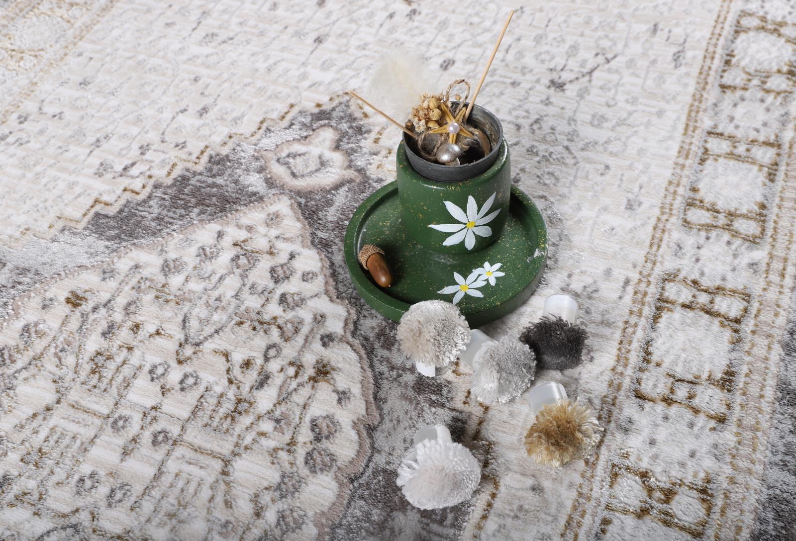 Viana VIA04 Cream Area Rug — view 6
