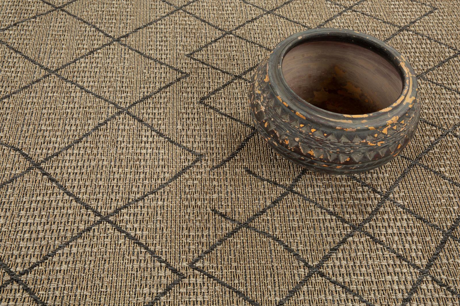 San Pedro SP03 Natural Tan Indoor/Outdoor Rug — view 3