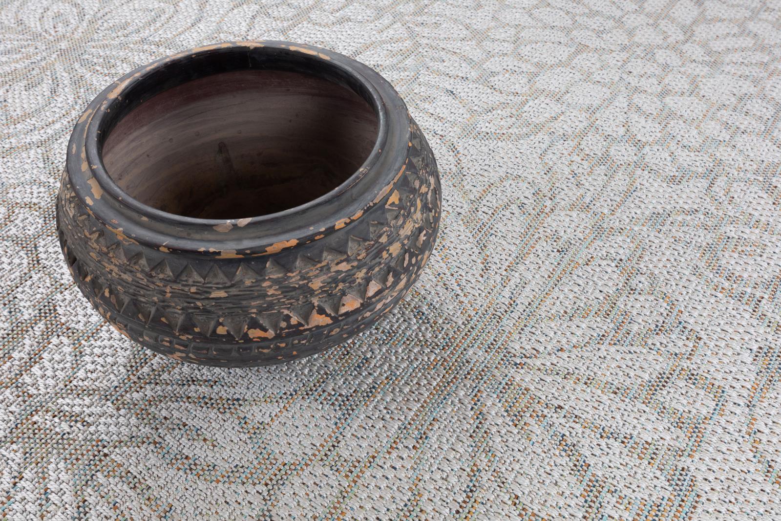 Belize BZ03 Ivory Indoor/Outdoor Rug — view 8