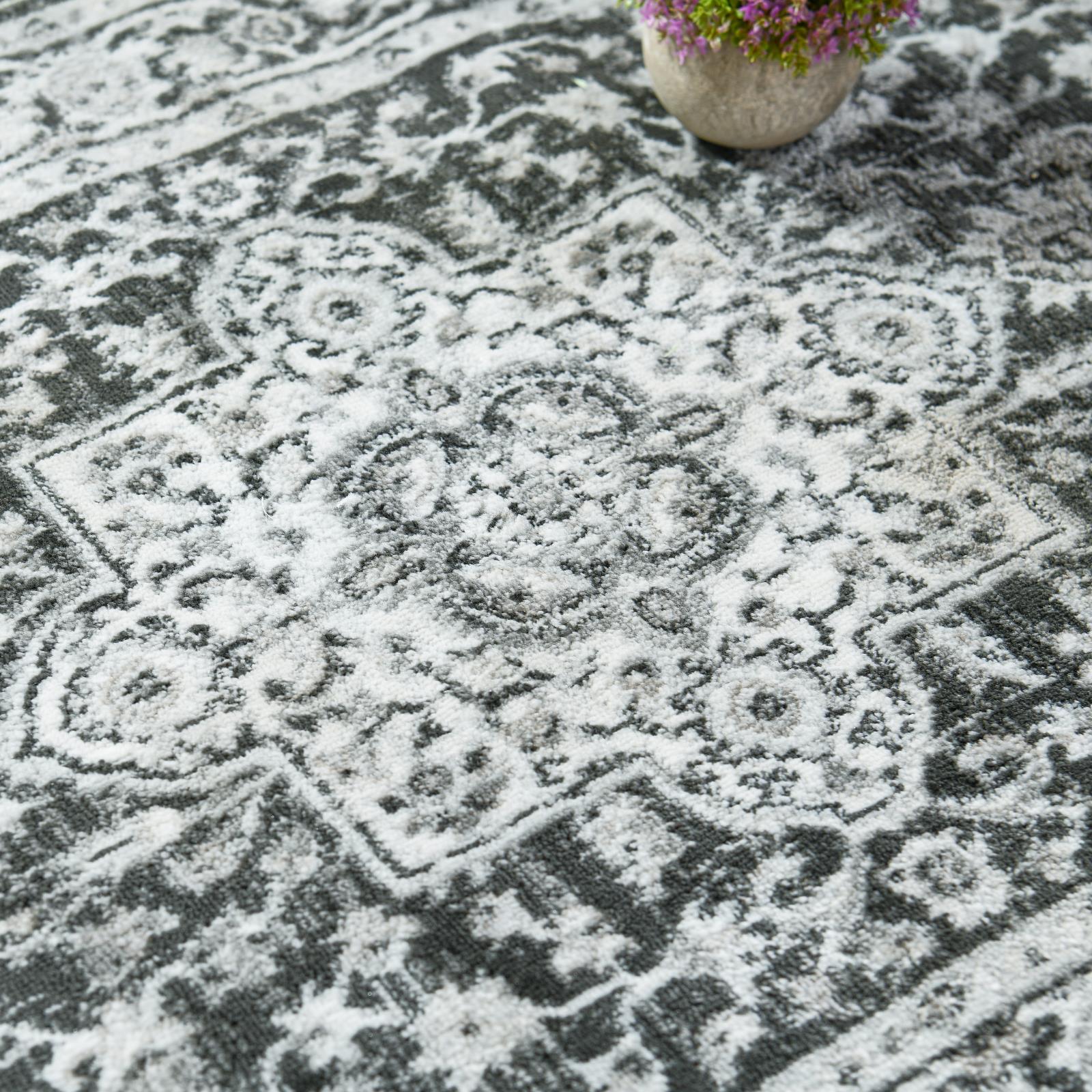 Trendy TRD04 Black Area Rug — view 9