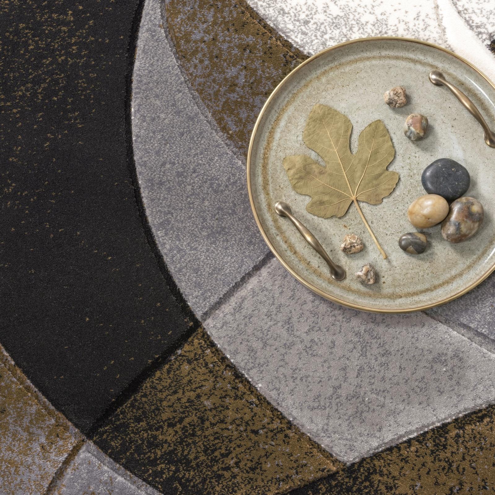 Alexia AX23 Gray Area Rug — view 3