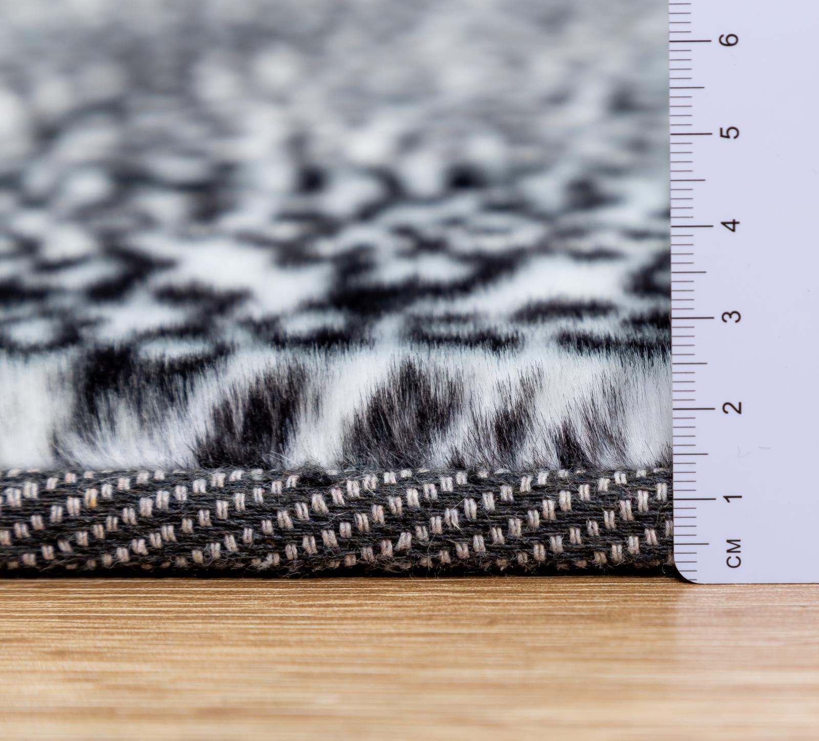 Faux Fur FU04 White Shag Rug — view 3