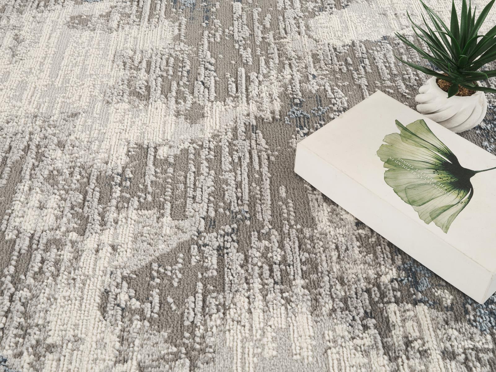 Loren LO04 Blue Area Rug — view 3