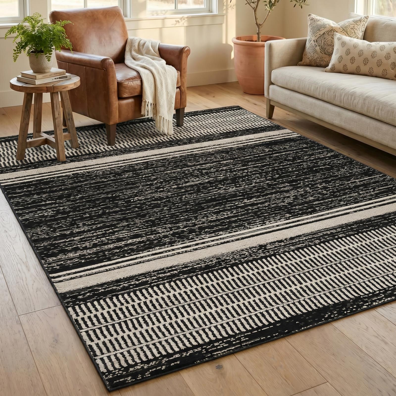 Montreal ME01 Black Area Rug — view 2