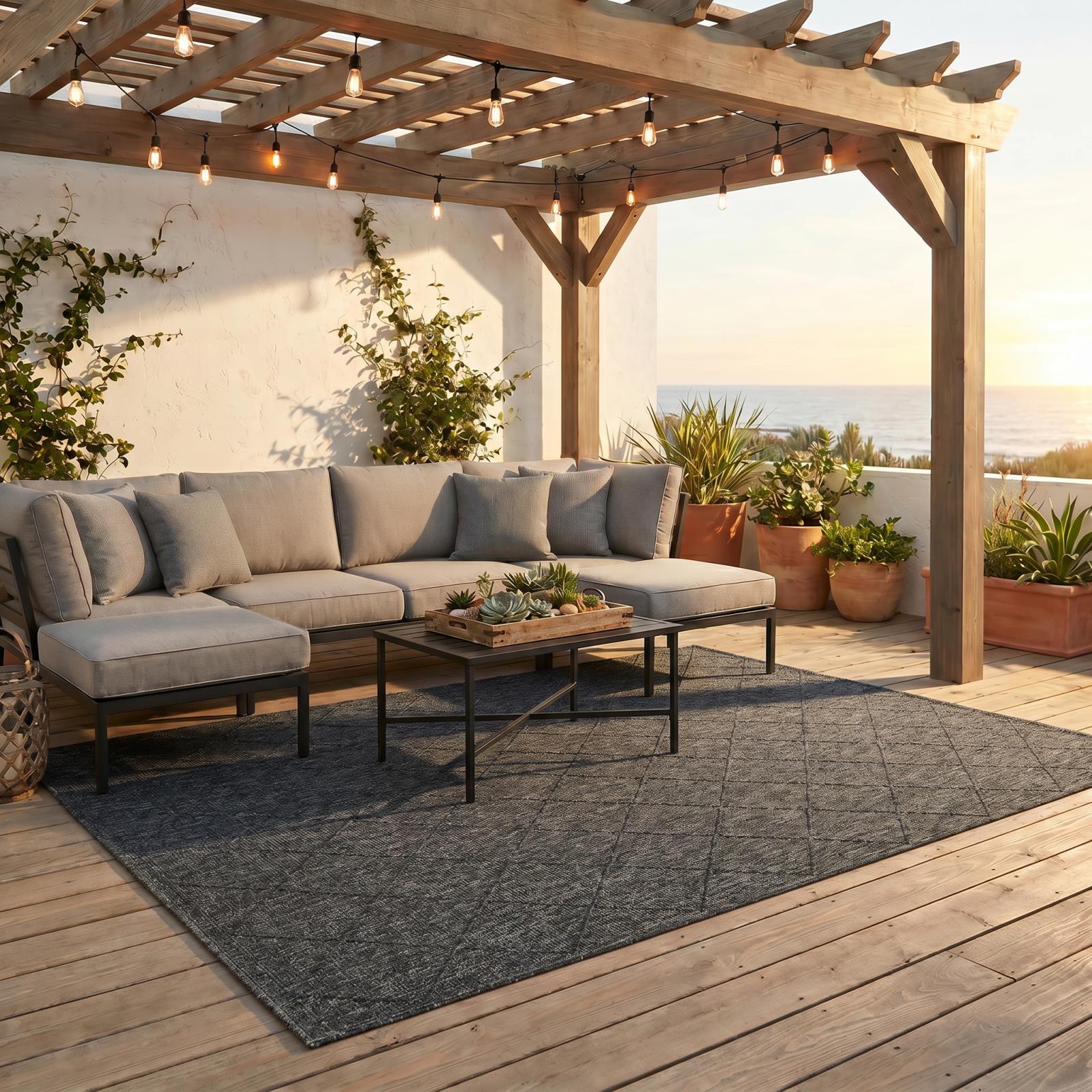Larissa LS07 Charcoal Indoor/Outdoor Rug