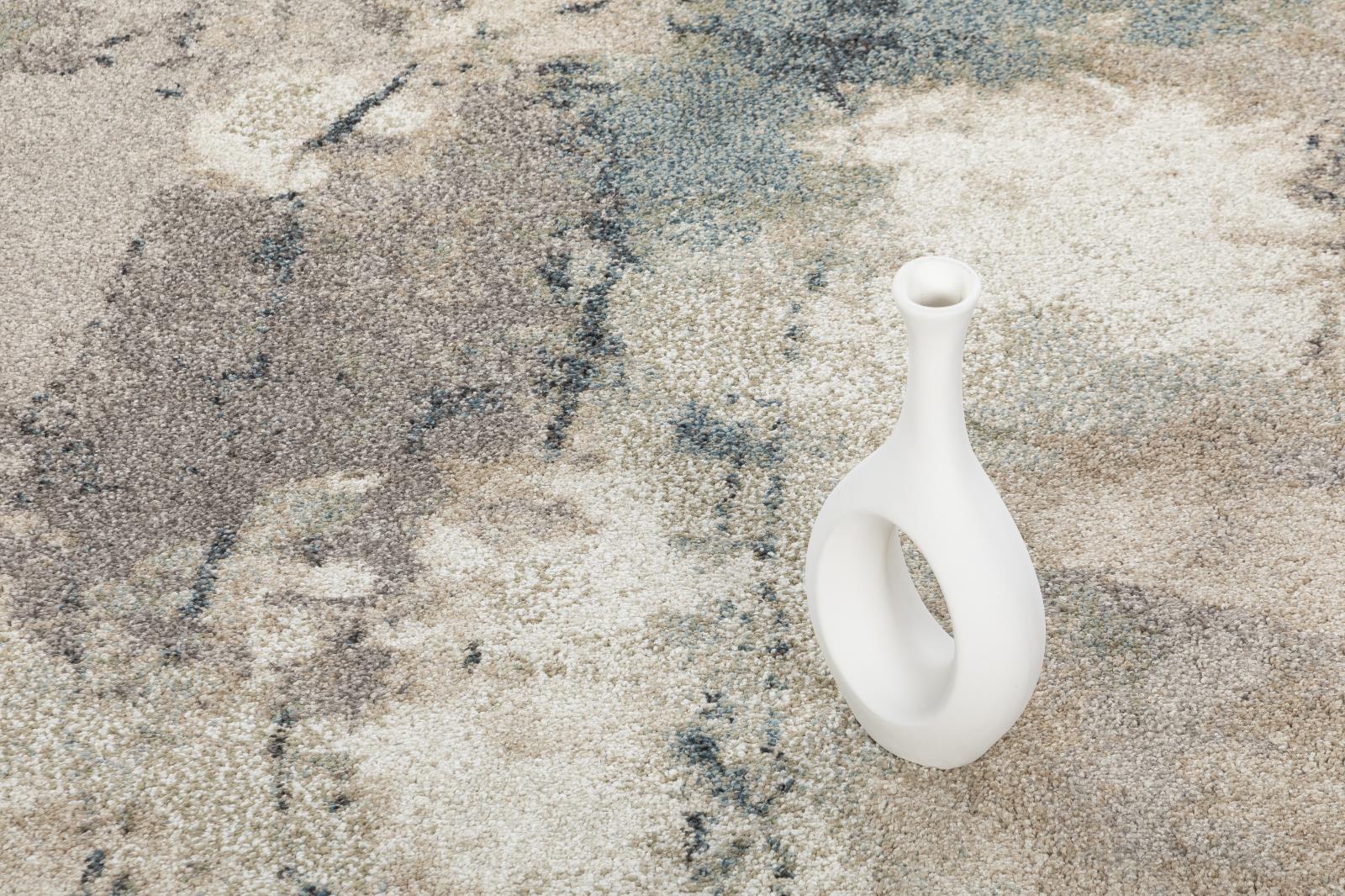 Royal RL01 Light Beige Area Rug — view 4
