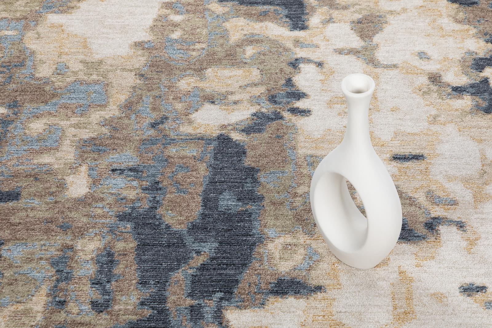 Roma RM03 Beige Area Rug — view 4