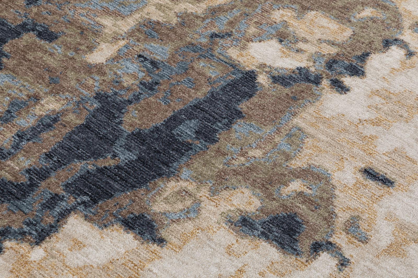 Roma RM03 Beige Area Rug — view 3