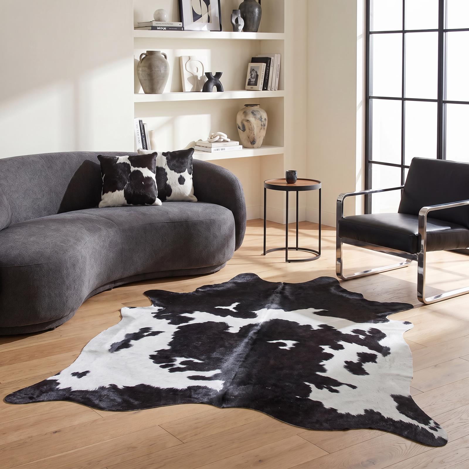 Rio RI06 Black Area Rug