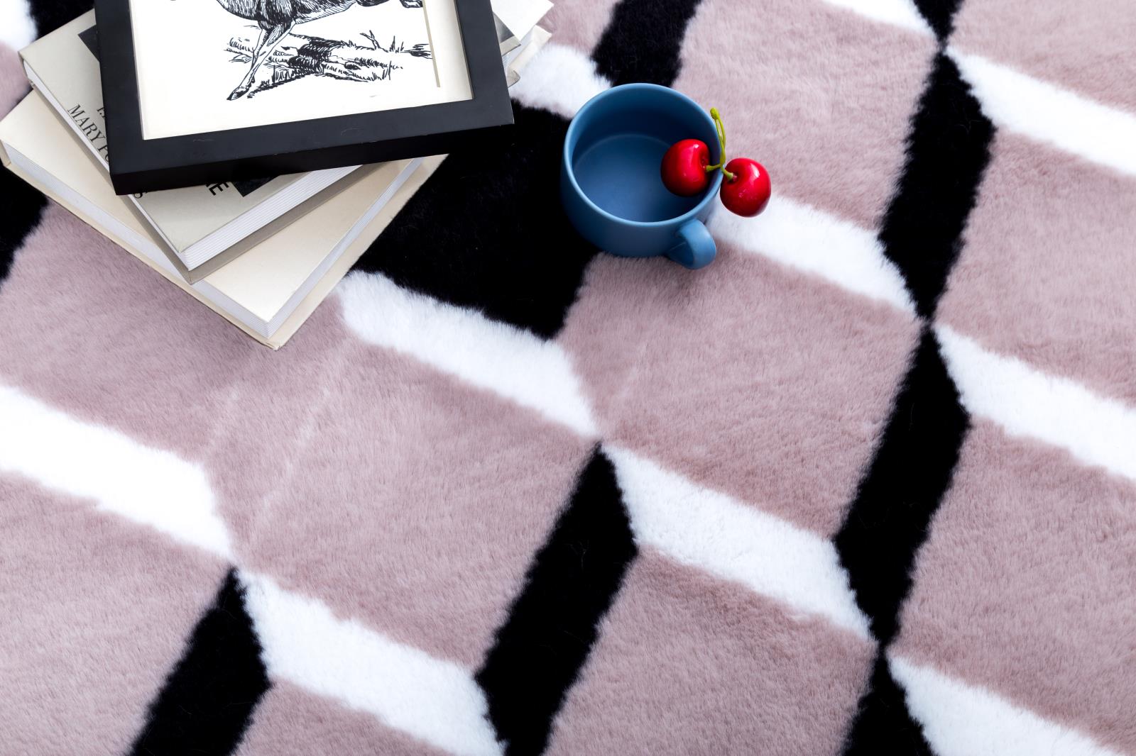 Luxury LX07 Pink Shag Rug — view 2