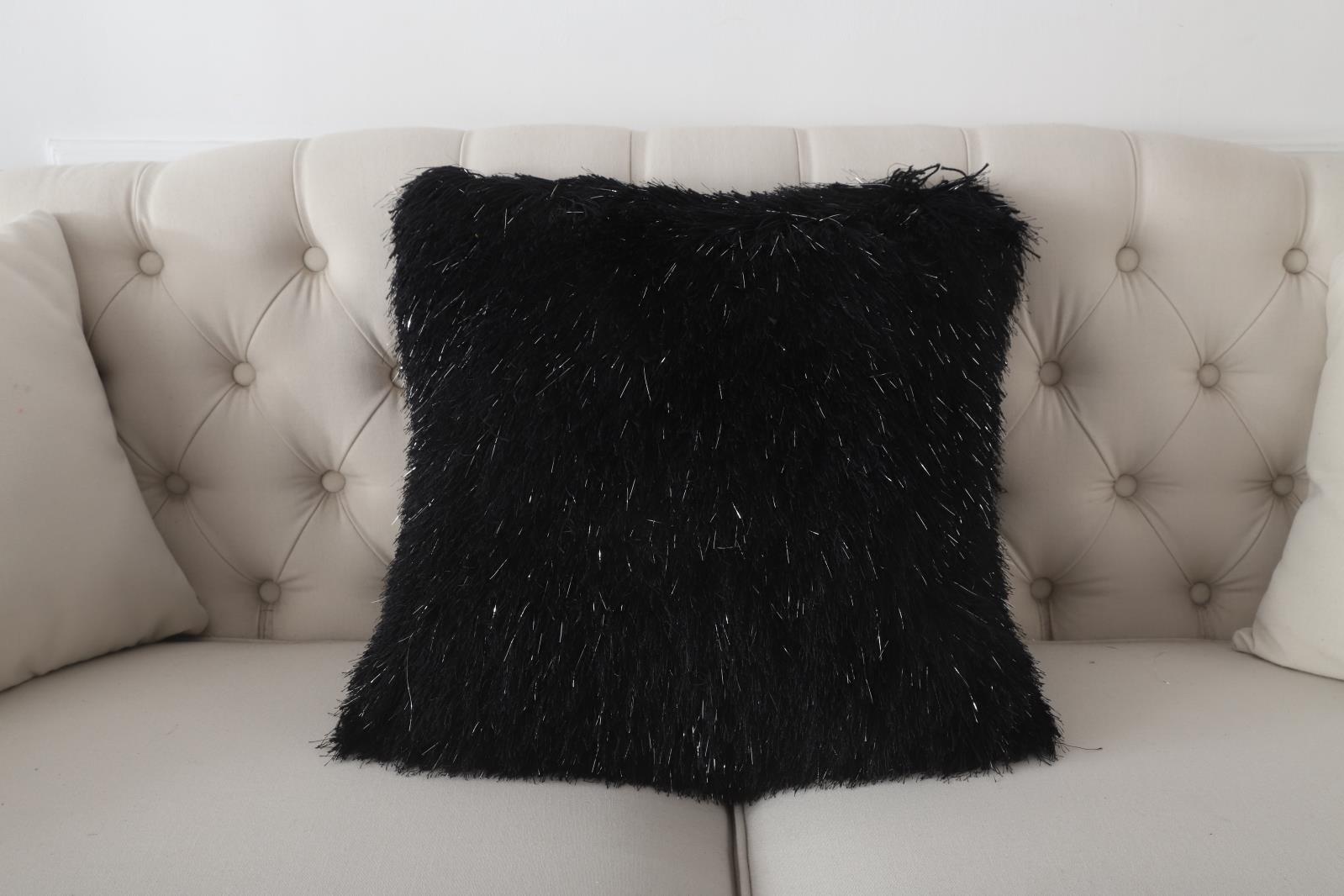 Manhattan MHP08 Black Accent Pillow — view 5