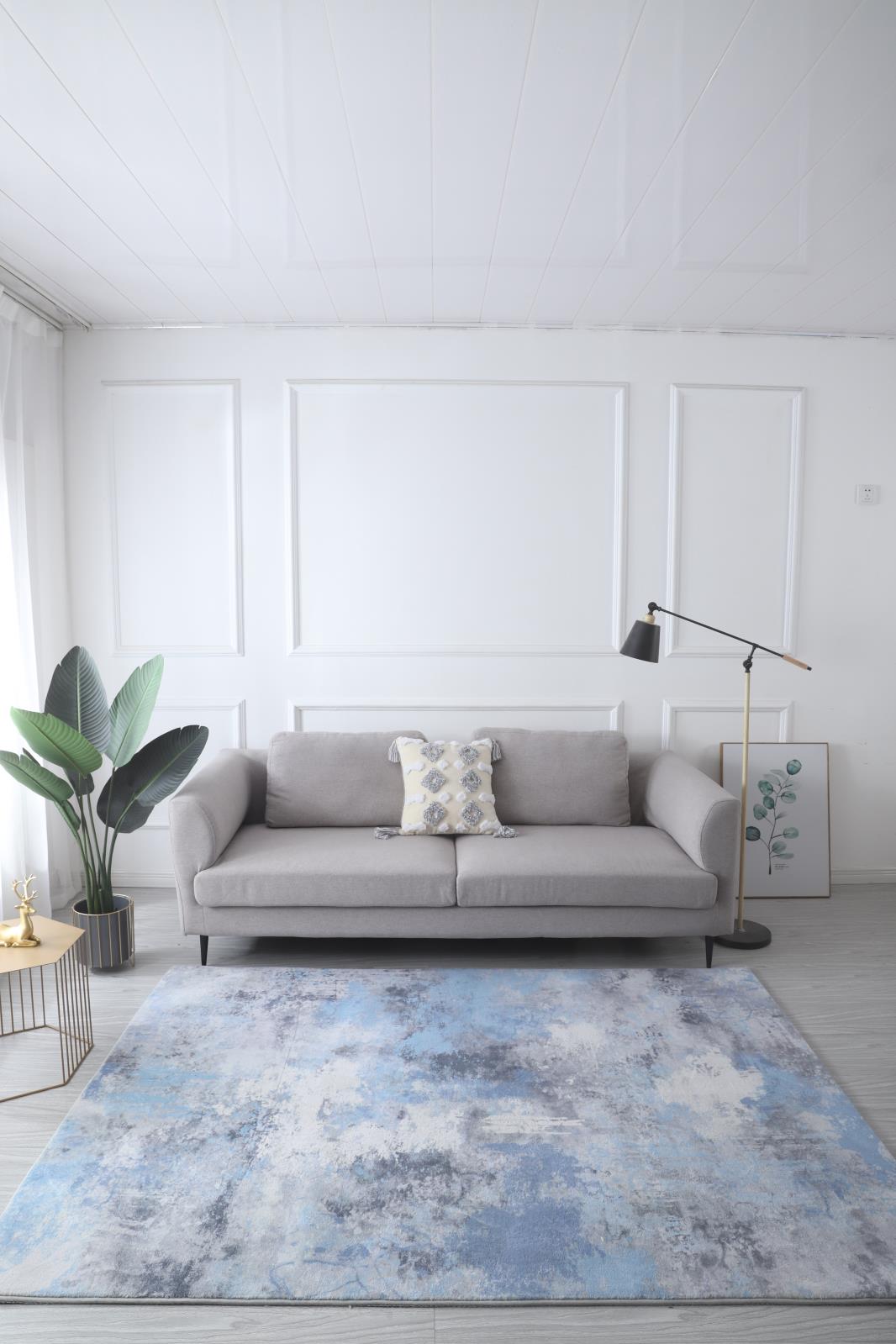 Retro RT02 Light Blue Shag Rug — view 5