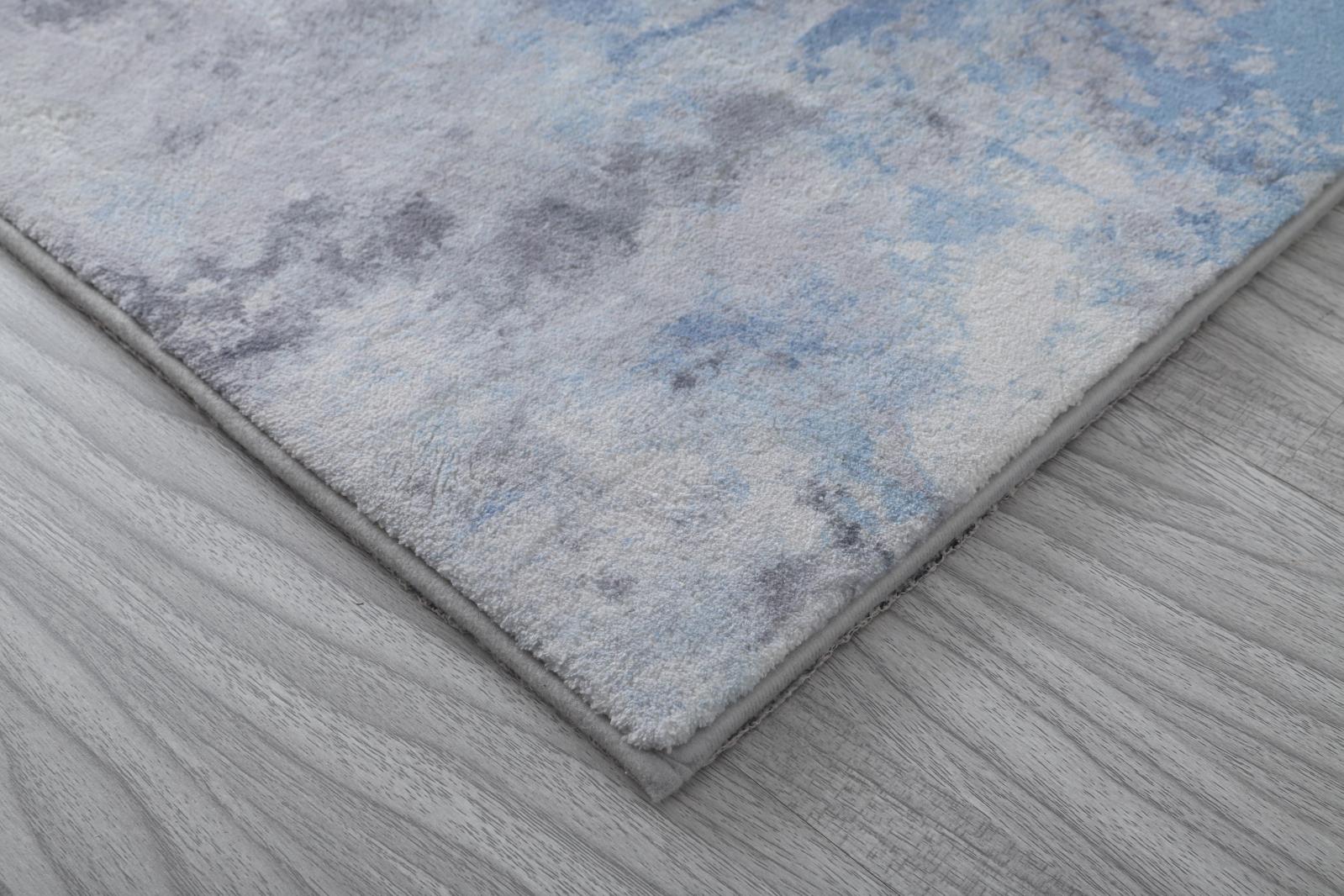 Retro RT02 Light Blue Shag Rug — view 4