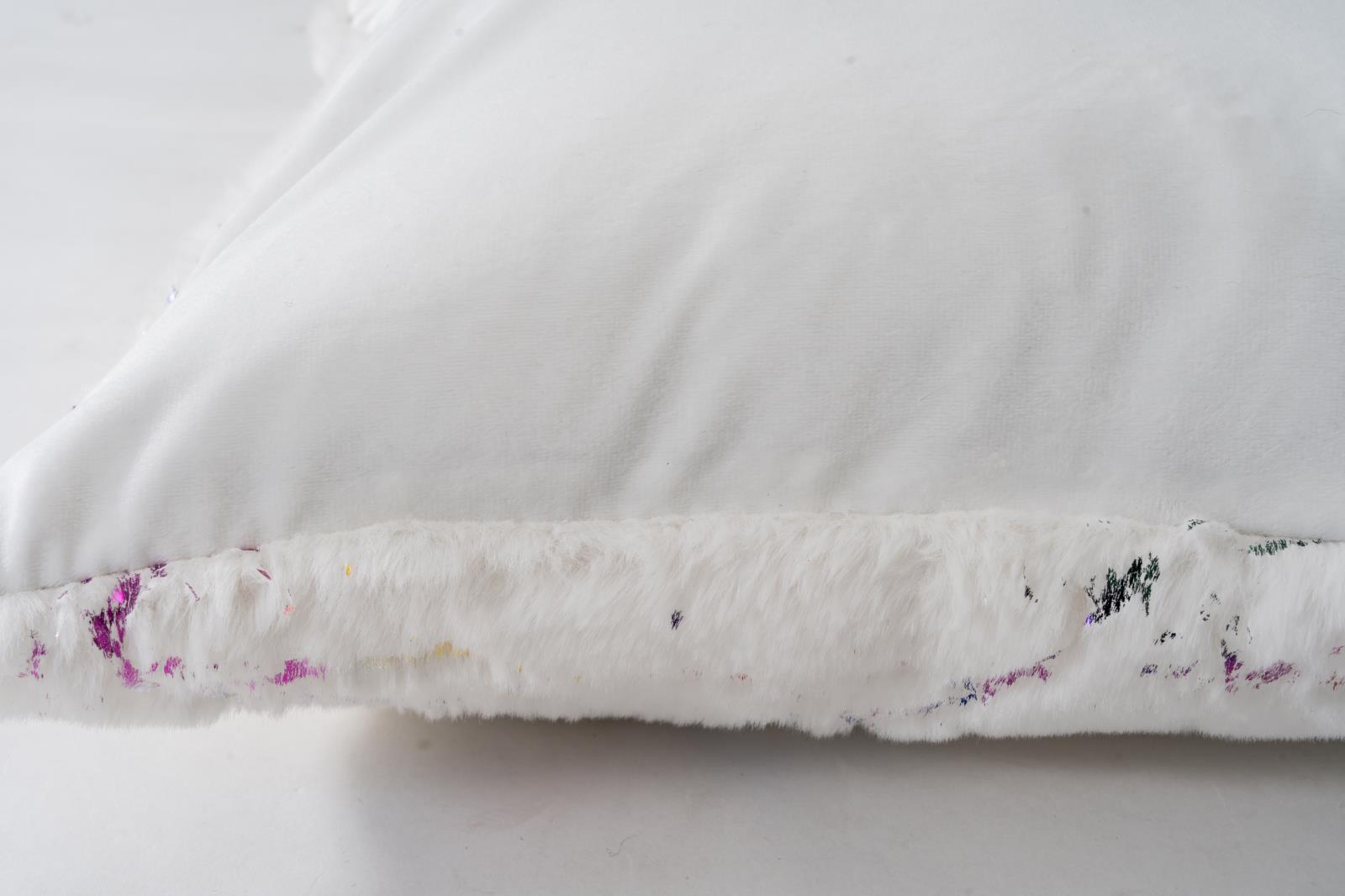 Chryso CH03P White Accent Pillow — view 3