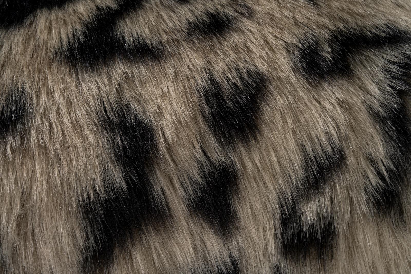 Luxury LXP06 Cheetah Print Accent Pillow — view 5