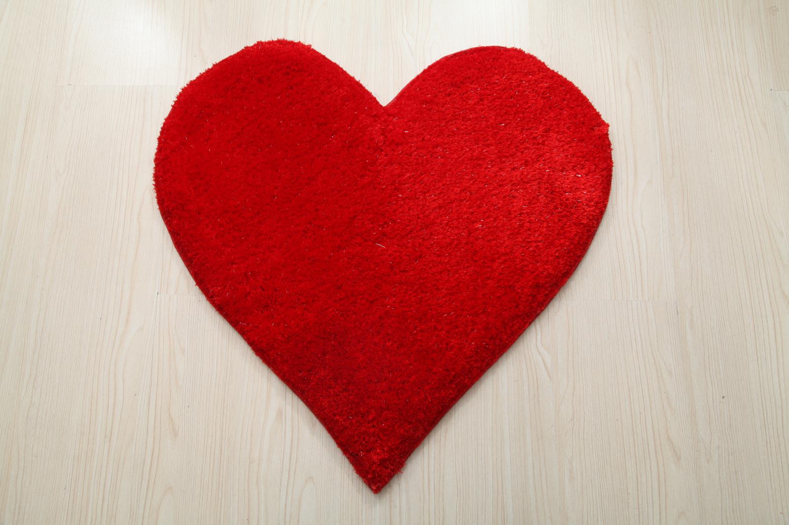 Hearts KD15 Red Shag Rug