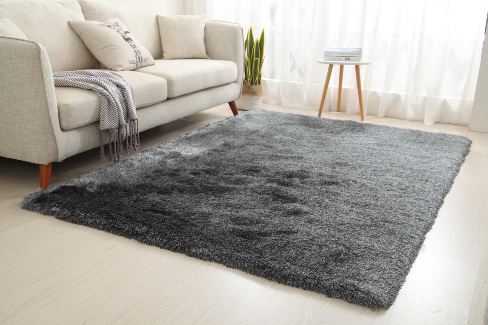 Urban UR02 Gray Shag Rug — view 3