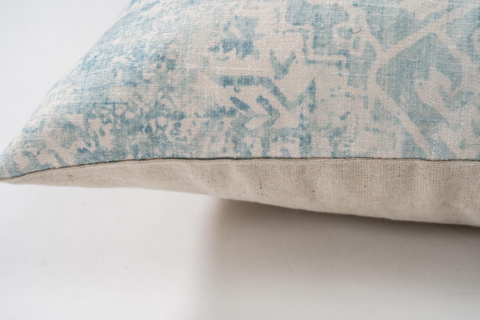 Elite Pillow PO26 Teal Accent Pillow — view 4