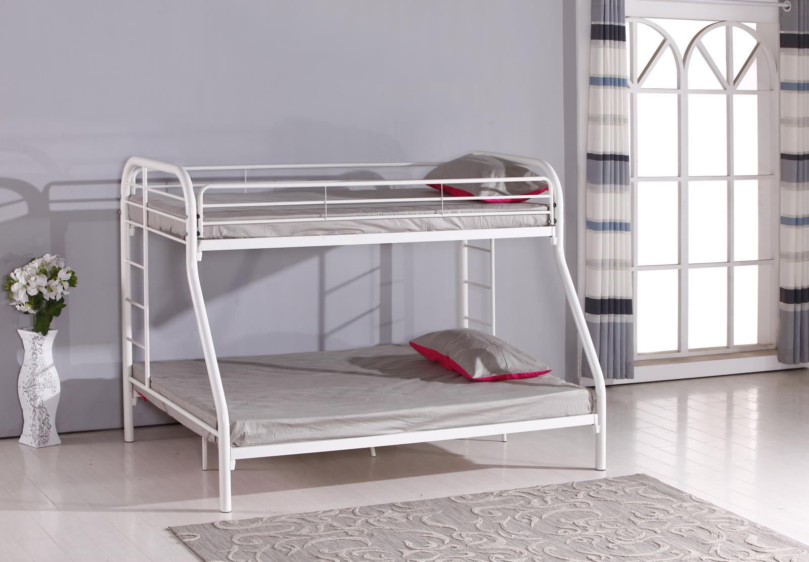 White Twin/Full Bunk Bed (S131)
