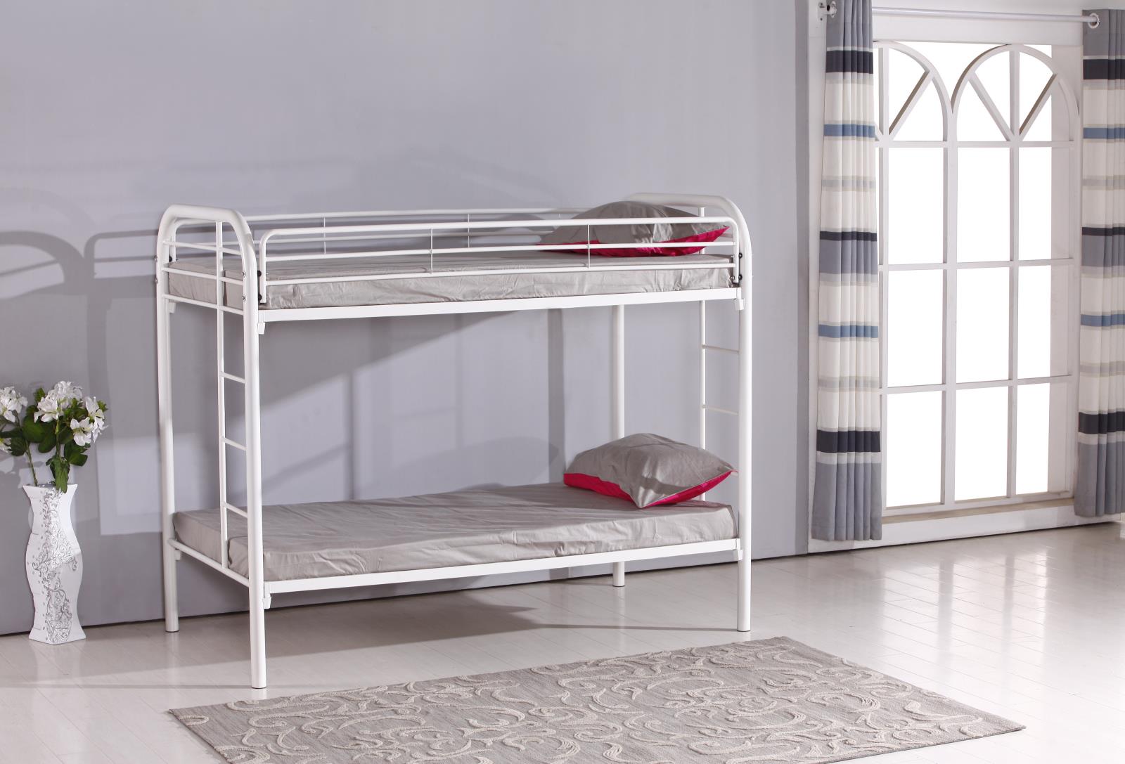 White Twin/Twin Bunk Bed (S136)