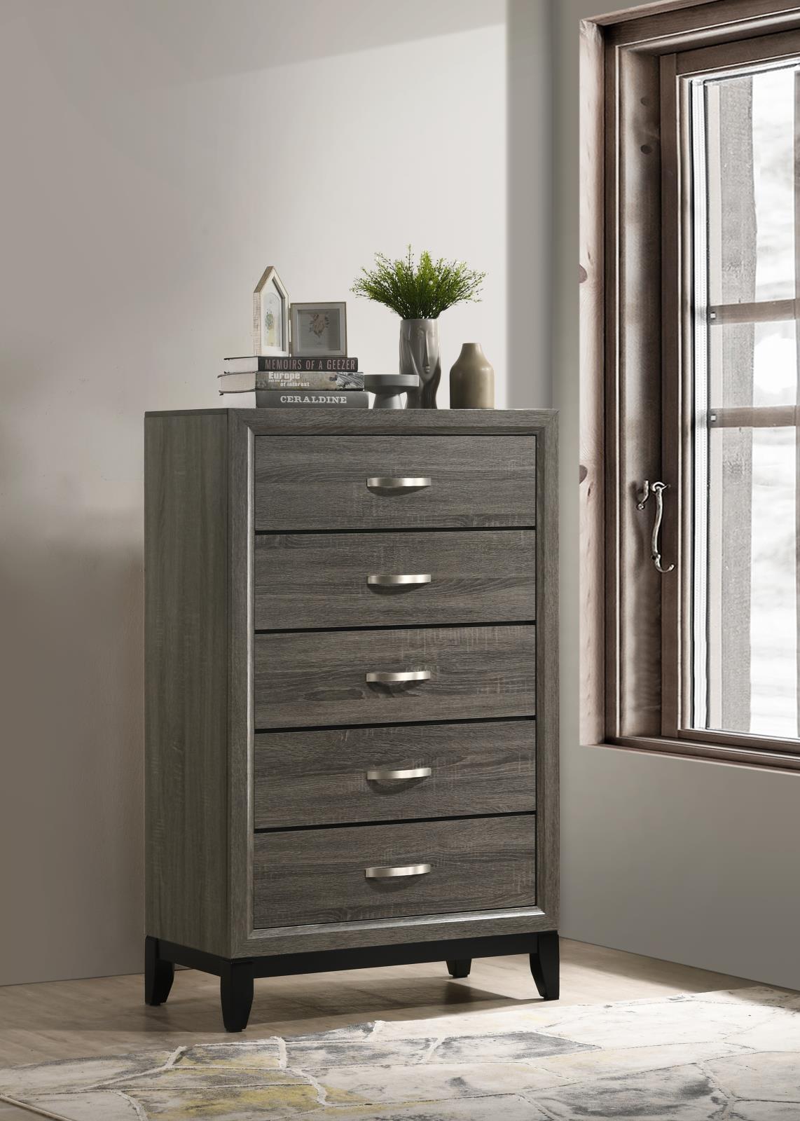 Gray Chest (B371)