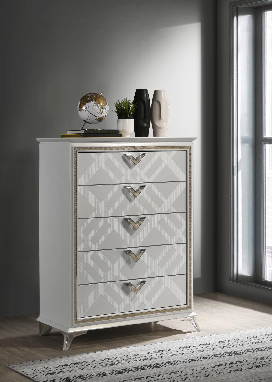 Magic Gold Chest (B026)