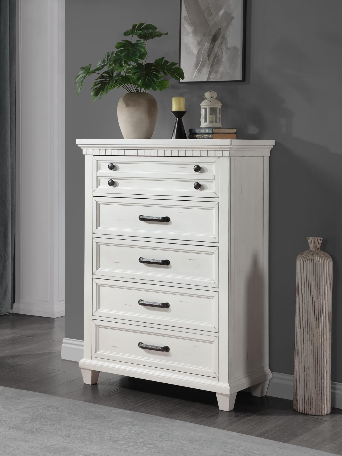 White Chest (B078)