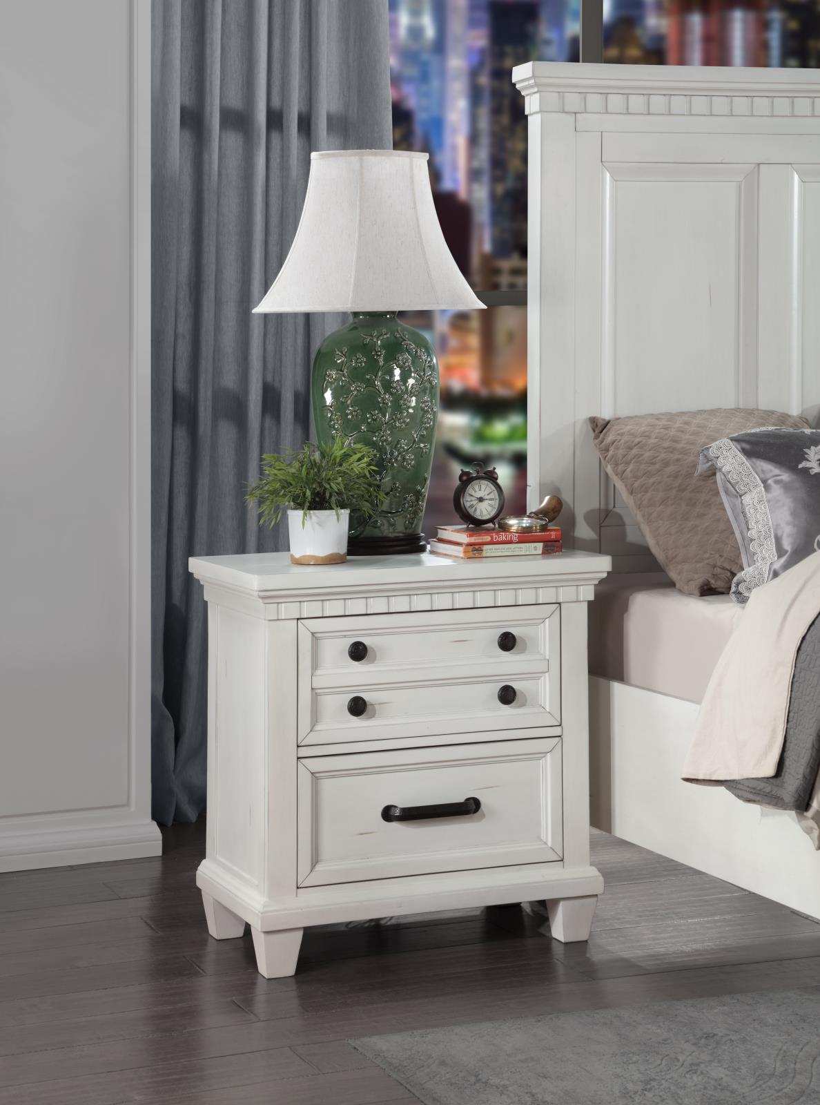 White Nightstand (B078)