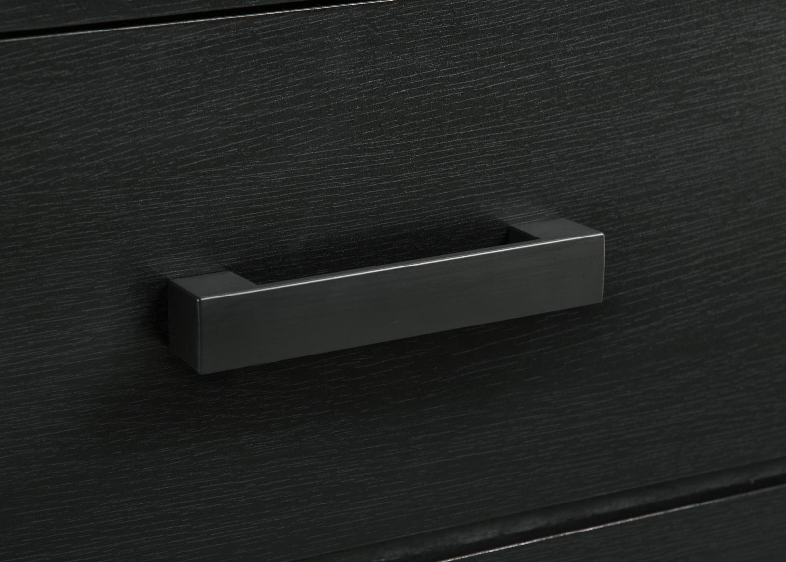 Black Chest (B525) — view 4