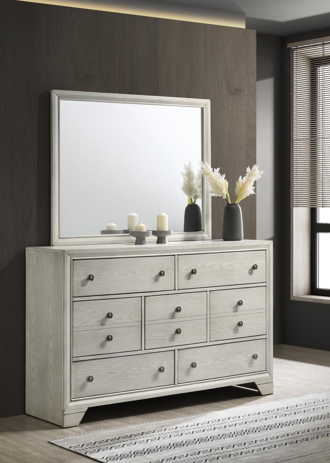 Antique White Oak Dresser (B320)